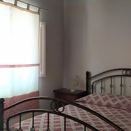 Domu Arrosa Apartment *